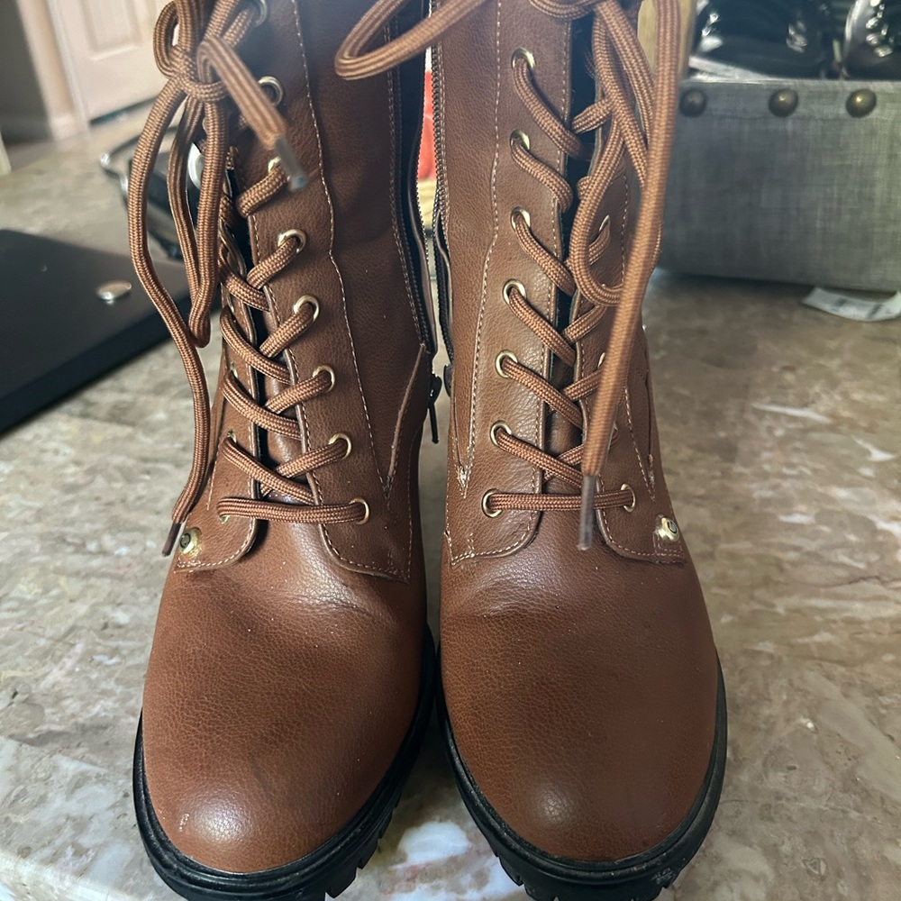 GBG Los Angeles Brown Combat Boots